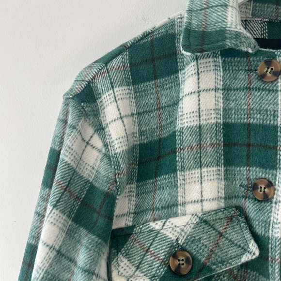 Love Tree Flannel Shacket Sz M - Picture 3 of 7